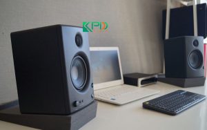 Lưu ý khi mua loa kiểm âm